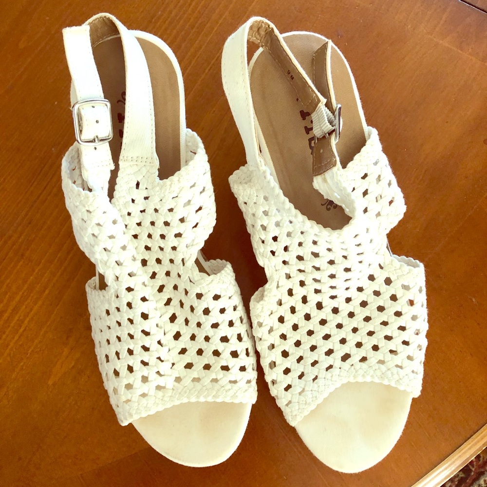 White wedges